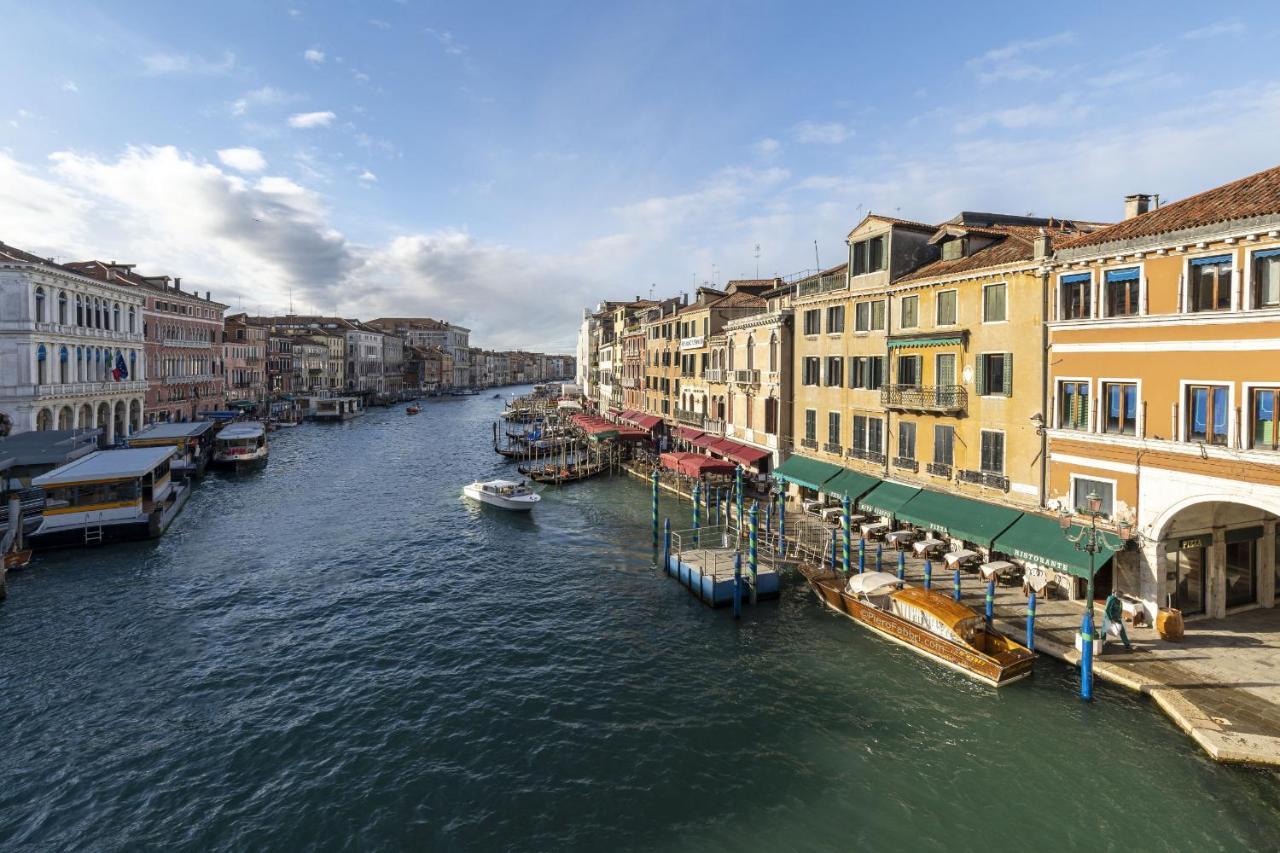 Rialto Grand Canal By Wonderful Italy Venesia Bagian luar foto