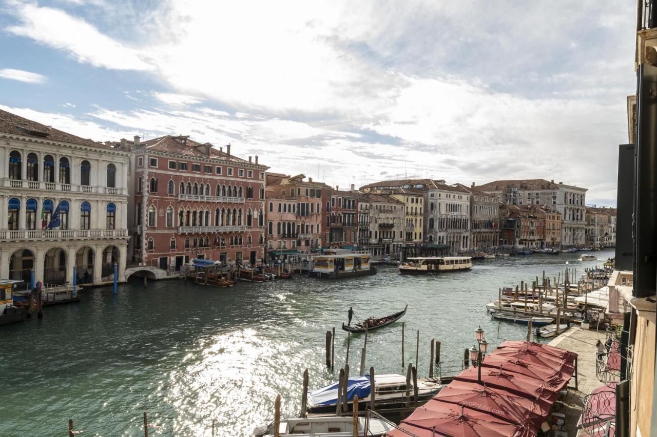 Rialto Grand Canal By Wonderful Italy Venesia Bagian luar foto