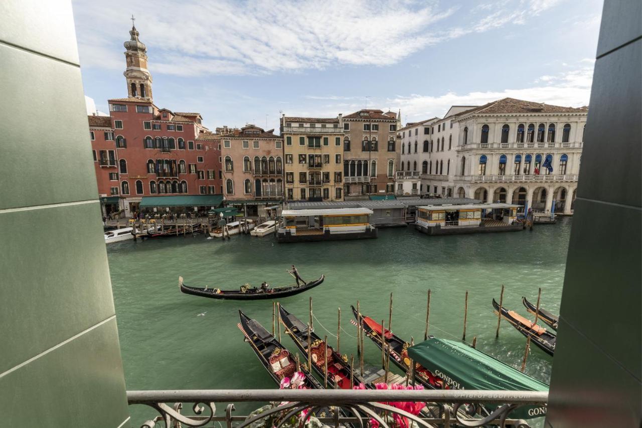 Rialto Grand Canal By Wonderful Italy Venesia Bagian luar foto