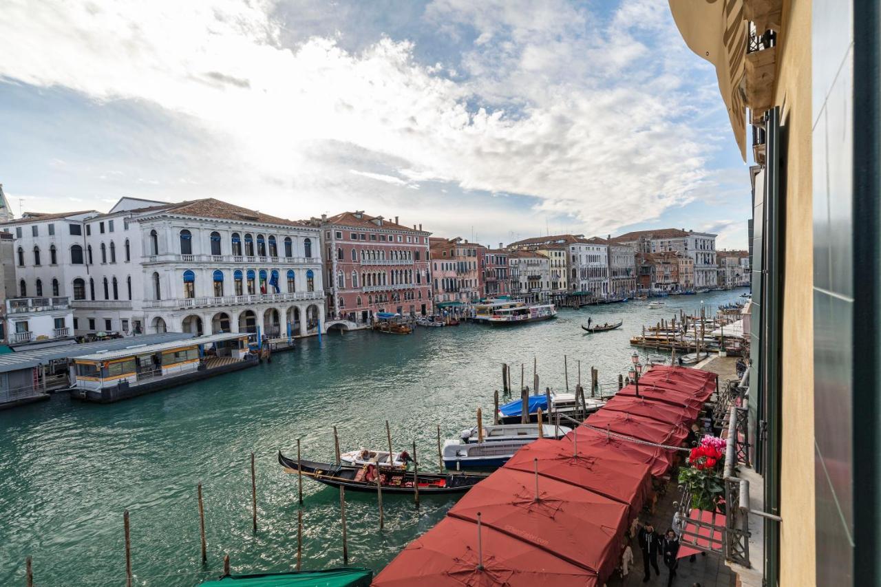 Rialto Grand Canal By Wonderful Italy Venesia Bagian luar foto